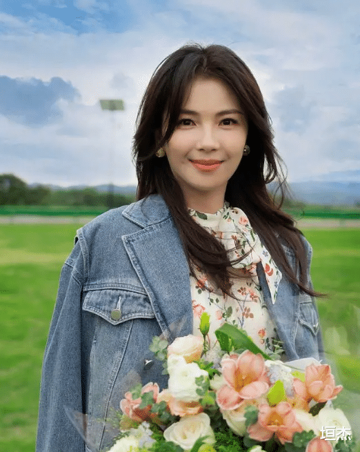 刘涛|一集片酬50万，年入1.8亿，5年还清4亿债务，刘涛到底有多赚钱？