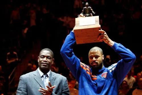 欧冠|姚明进入NBA的“导师”，内线防守悍将泰森-钱德勒去哪了？