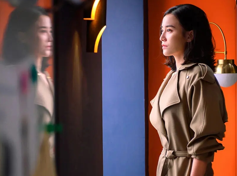 |《盛装》现实与理想交织，女人间的邂逅，是职场斗争还是爱情战场