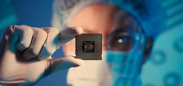 asml|欧盟宣布后,外媒:助光刻机出货!“好言”相劝的ASML立场清楚了