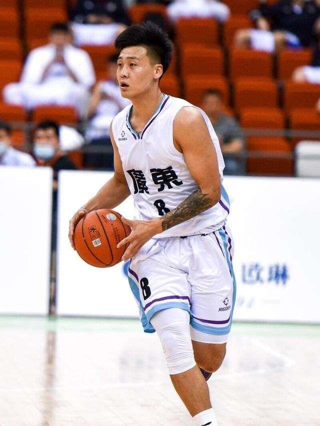 广东男篮|广东男篮被逼到绝路，杜锋无可奈何做出2大决定，赵睿早有预言