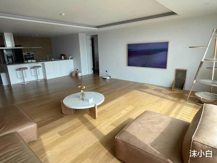 韩国中年夫妻晒出180平老精装房:日子平淡精神却自在,超治愈!