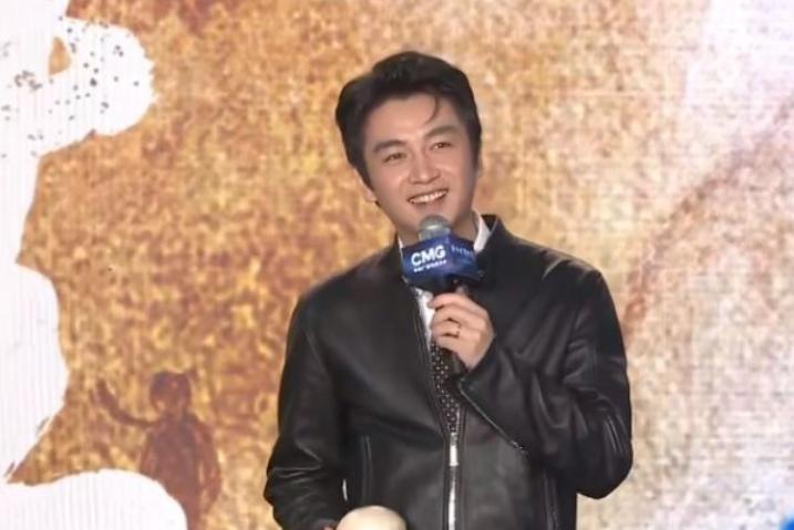 陈妍希|陈晓陈妍希久违同台，互夸对方演技，陈晓社恐一紧张就看陈妍希