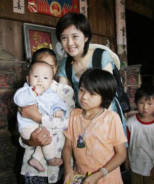 许戈辉|丁健:二婚娶美女主播许戈辉备受争议,在流言蜚语中稳稳地幸福