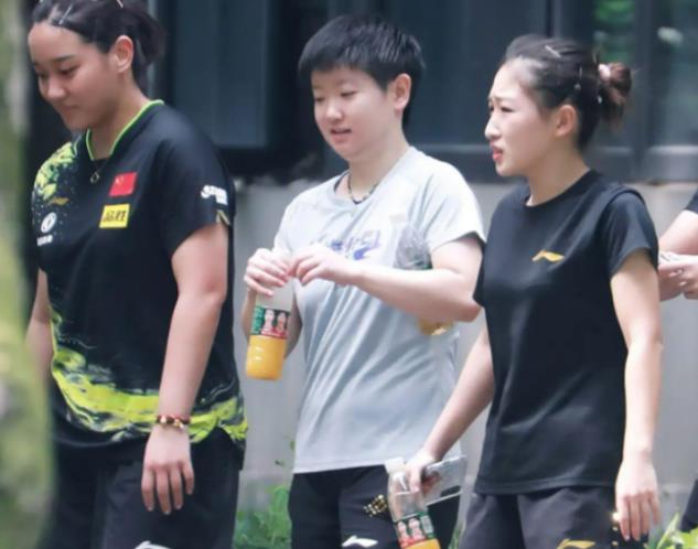 刘诗雯新岗位已确定！不参赛当孙颖莎陪练，退役开始进入倒计时