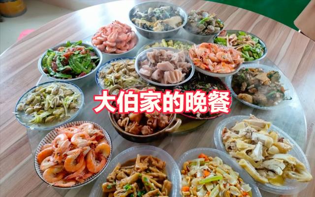 广东女子晒去舅舅家,姑姑家,大伯家的晚餐走红,网友:差距真大