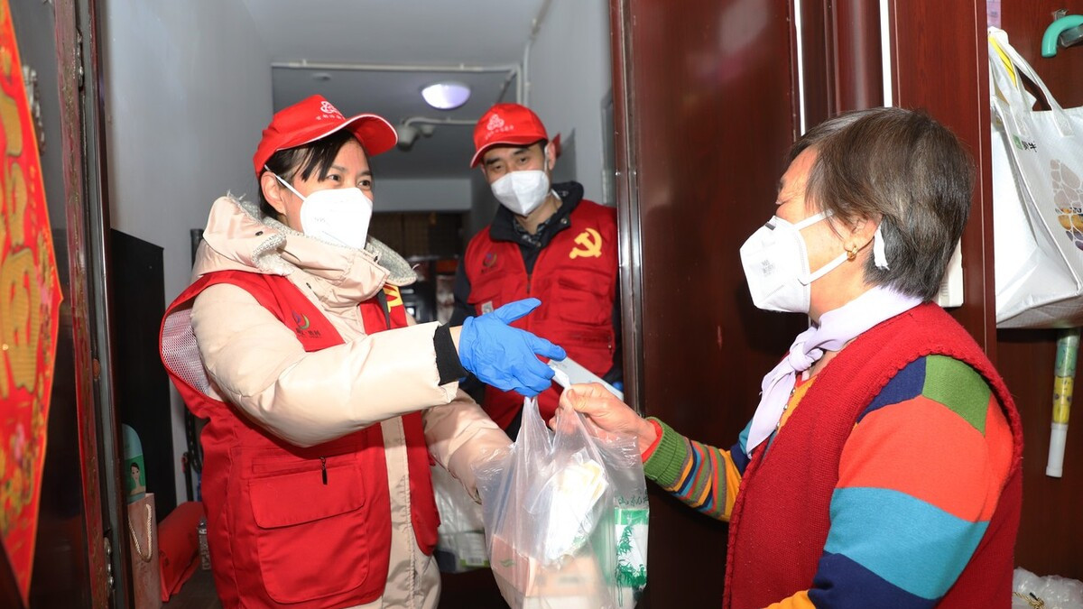 招聘|12月起，各地招聘社工人员，转正有五险一金！