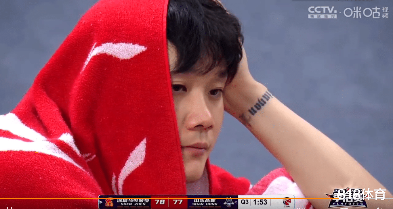 勒克莱尔|唏嘘! 丁彦雨航枯坐替补席看球困得打哈欠, 仅打11分钟空砍7分1助
