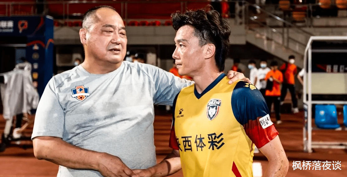 热身赛|不比外援前锋逊色！32岁土炮热身赛再进球，他能发挥更重要作用！
