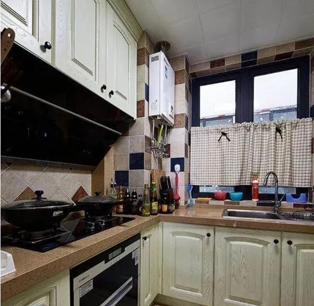 历时四个月房子终于完工,效果出奇的好,我和老婆都特别满意!