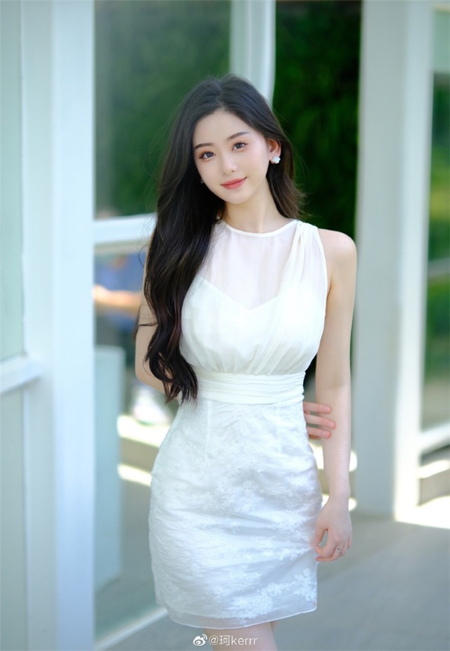 黄晓明|黄晓明新恋情曝光？女方回应恋情，身材颜值俱佳还有两个孩子