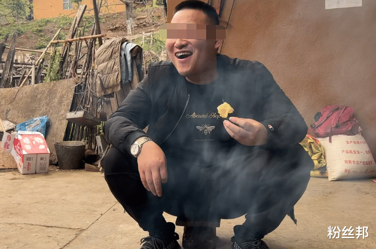 网红靠流浪狗博取眼球,给100元诱导拍摄,善心不能作为流量密码