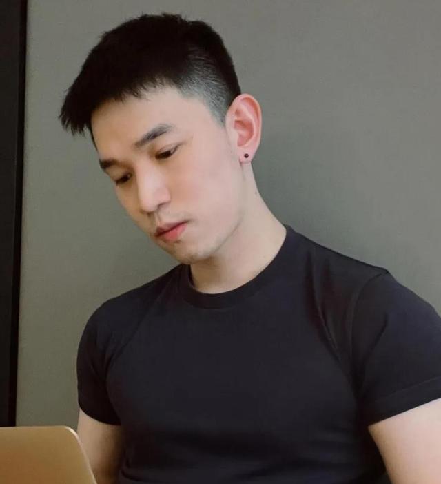 发型 十款最帅气的男生发型,适合各种型男,哪一款让你心动了?