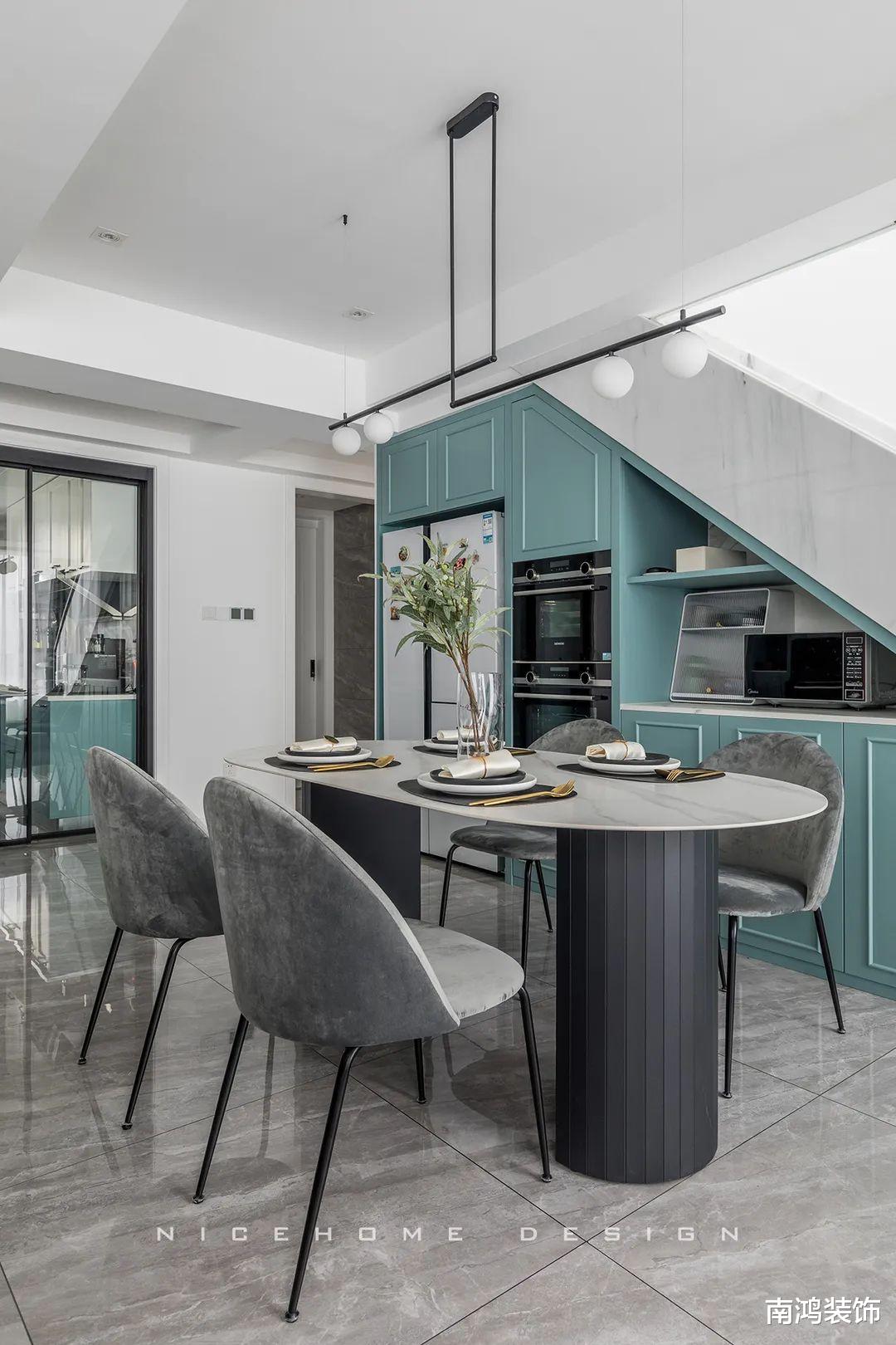 170㎡混搭跃层,湖水绿点缀情调,满载灵动清新!