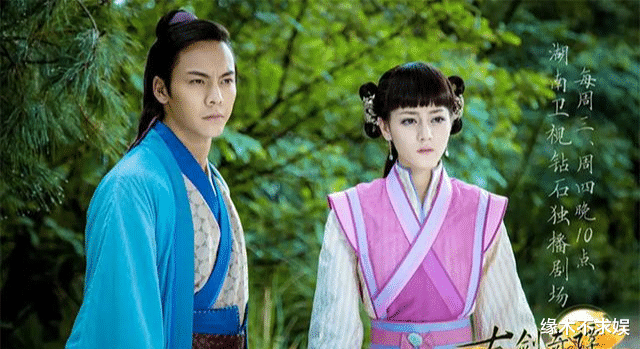 迪丽热巴|网友晒与迪丽热巴合影，状态却被质疑，到底谁被比下去？