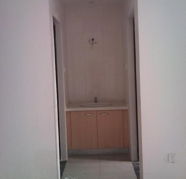 卧室|晒晒46平的公租房，连卧室都没有，床直接放客厅！你见过吗