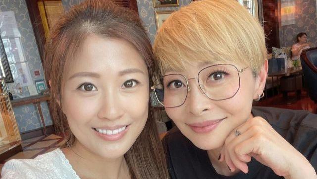 汤盈盈|周家蔚汤盈盈带子女一起去吃丰盛大餐 开心为汤盈盈女儿庆生感情好