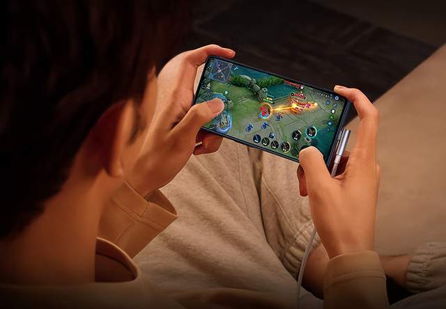 |入手12+128GB版红米K50电竞版，仅需2699元，还有赠品相送