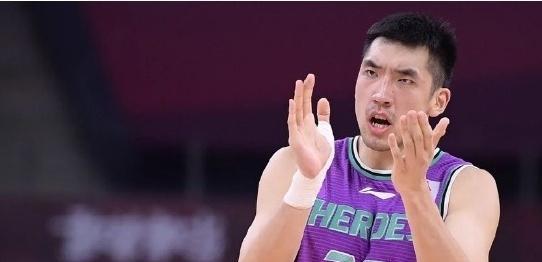 山东男篮|输6分！小鲨鱼13+13翻江倒海奈特洛伊仅8+2太拉胯徐长锁束手无策