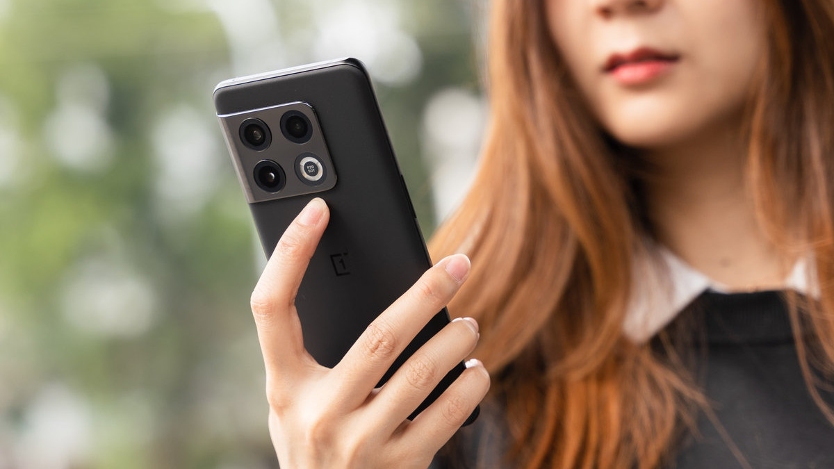 苹果|一加 10 Pro破界黑图赏：深邃黑暗风，内外皆出色