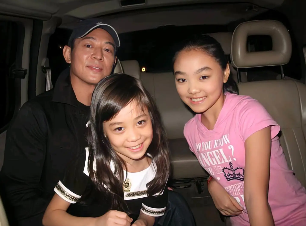 李连杰|让66岁何鸿燊一见倾心，李连杰为她抛妻弃子，利智到底有多优秀？