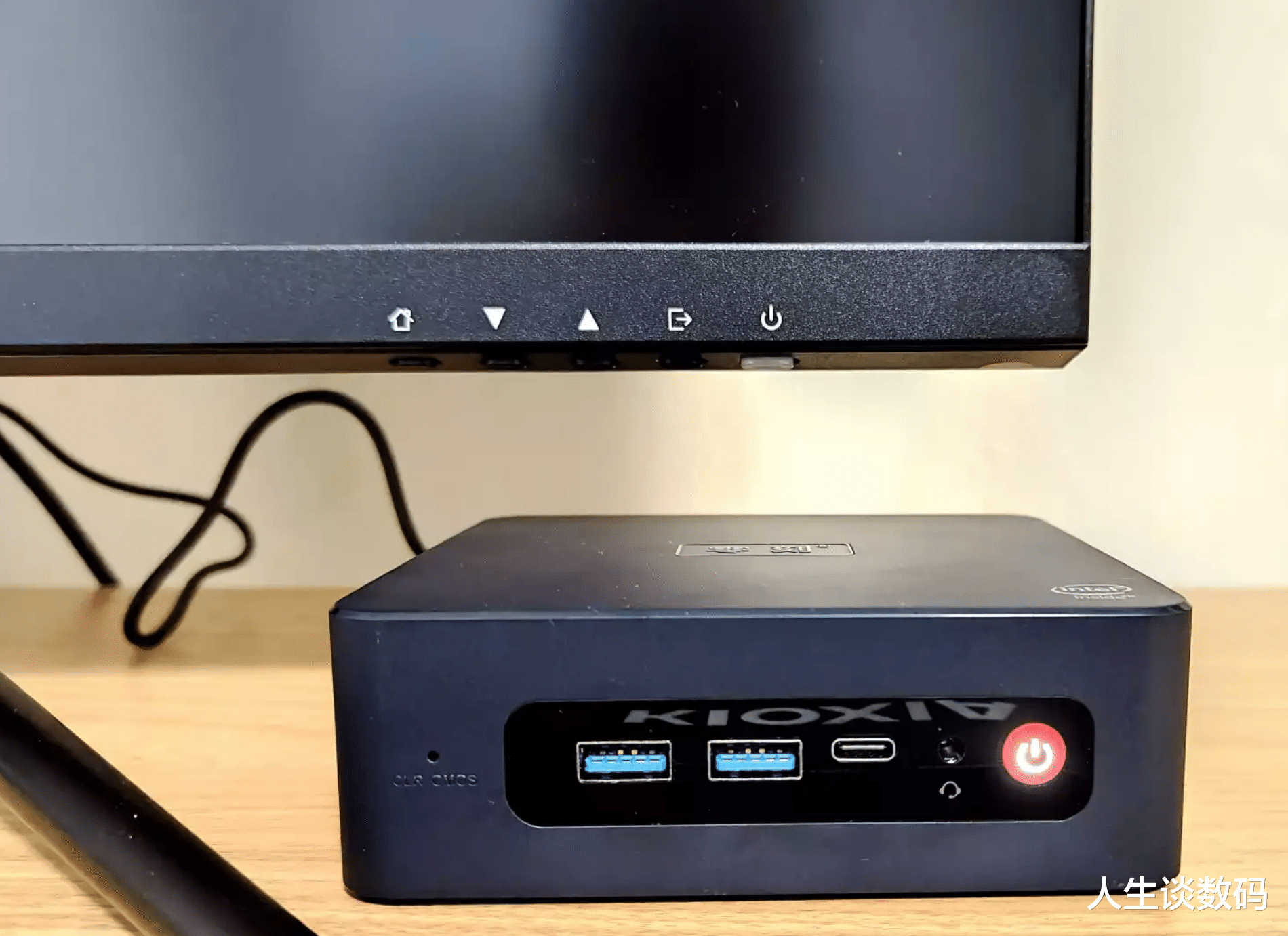 笔记本|电脑主机也能装包入袋?不足千元的零刻EQ59迷你主机值不值得入手