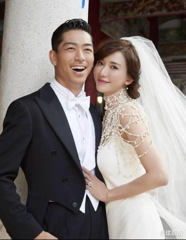 林志玲|47岁林志玲产后大变样，穿一字肩身材显富态，戴9万手镯勒出赘肉