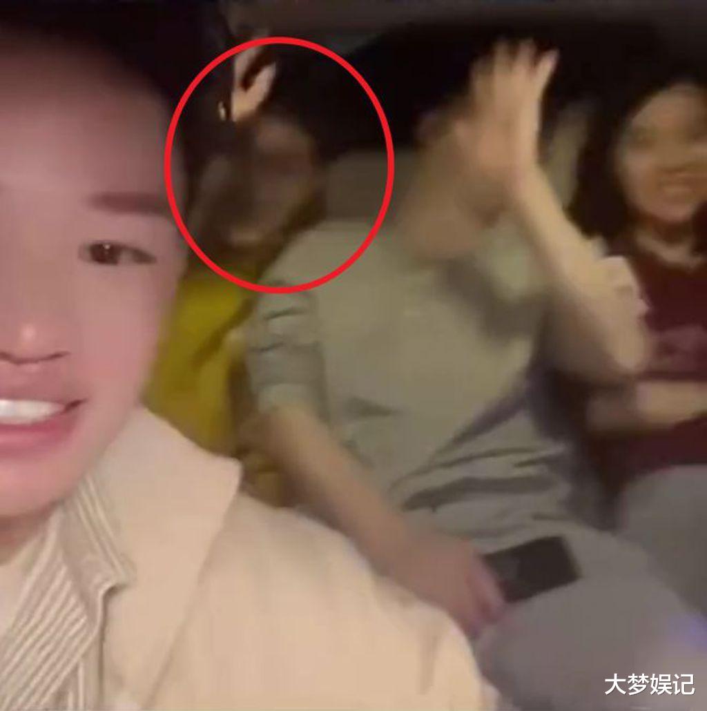 汪小菲|汪小菲考察工厂直播，张颖颖突袭露面遭酸：上位成功