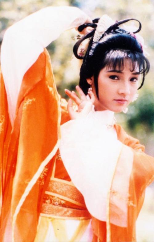 戚美珍|被冤枉抢梅艳芳男友、害死翁美玲的戚美珍,今58岁老得认不出