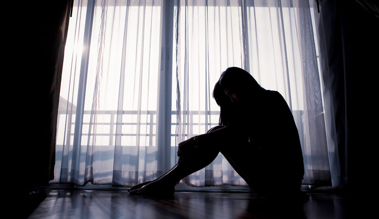 北京女子协助母亲跳楼,获刑3年不服上诉:请判我死刑