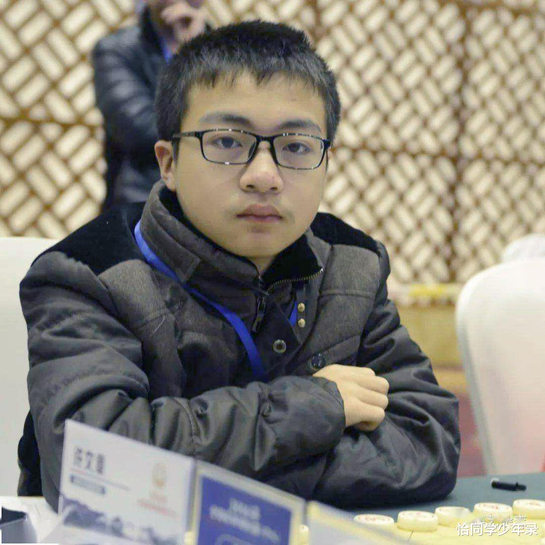 象棋|“00后象棋天才”许文章: 连败三位象棋大师，长江后浪推前浪！