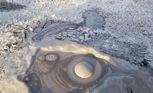 会移动的灾难,泥火山正在以蜗牛的速度,向人类世界“进攻”
