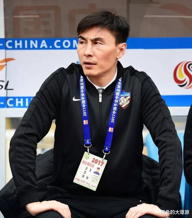 巴黎圣日耳曼|李玮峰直播间力挺巩汉林！隔空批董路靠青训赚钱