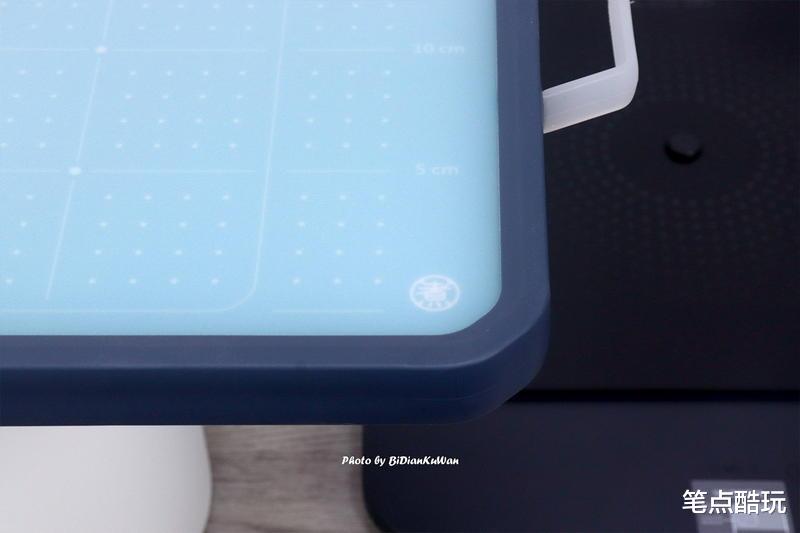 硅胶四件铲锅不粘,双面砧板生熟分离,这两套知吾煮厨具是真的香