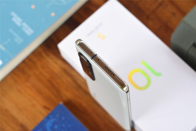 |新款中端机好？还是旗舰降价老款机好？看看到底如何做选择