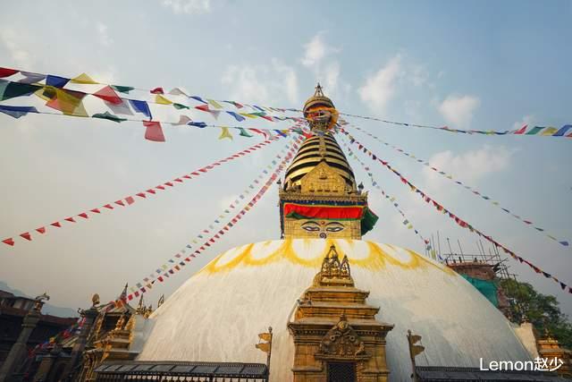 西藏|全球幸福指数最高的国家之一，与西藏相邻，被称之为众神之境
