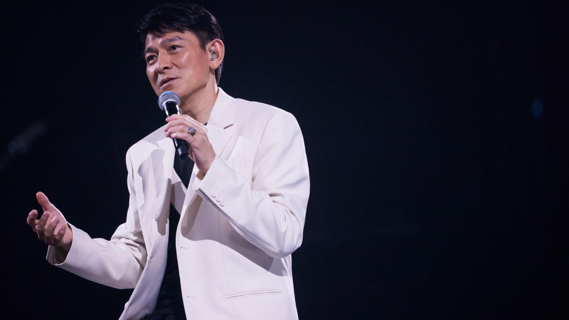 刘德华|刘德华直播开唱吸引3亿5千万人气观看　盼望疫情尽早结束与歌迷面对面