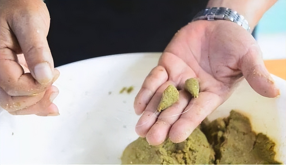 饵料|造成饵料烧手的三个“罪魁祸首”,多数钓鱼人不注意,建议慎用