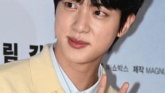 金硕珍|防弹少年团JIN金硕珍入伍倒计时！韩媒：12月13日开训