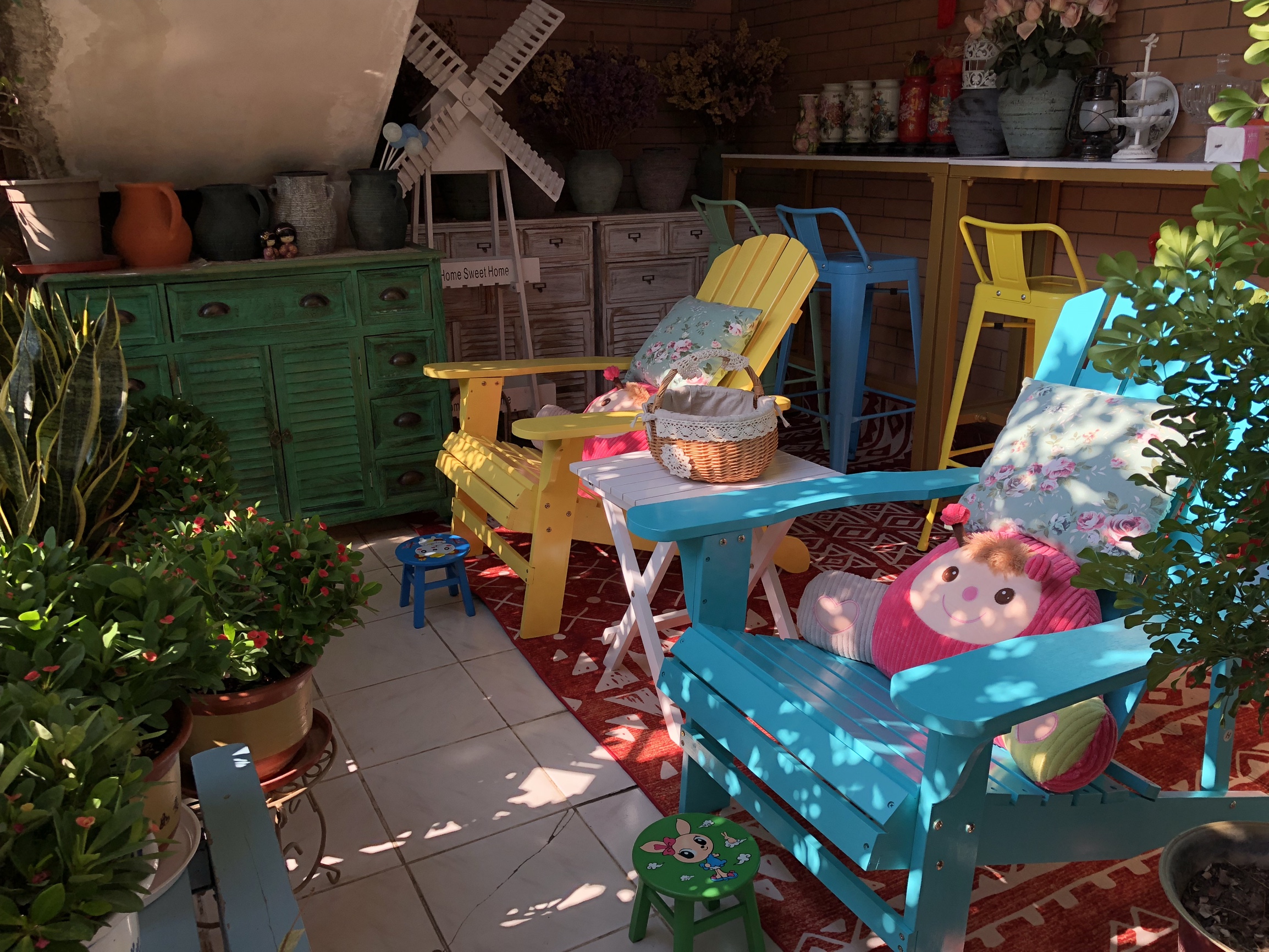 花园椅，作为庭院的必备景观，每一款都诱惑十足，有没有美到你噢