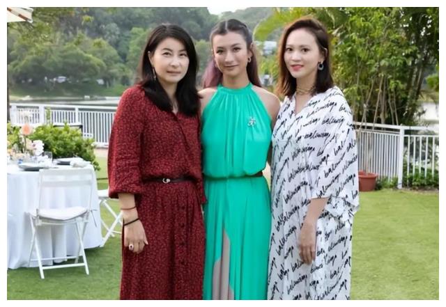 现实版“三十而已”：半个名媛圈的都来了，郭晶晶被冷落了？