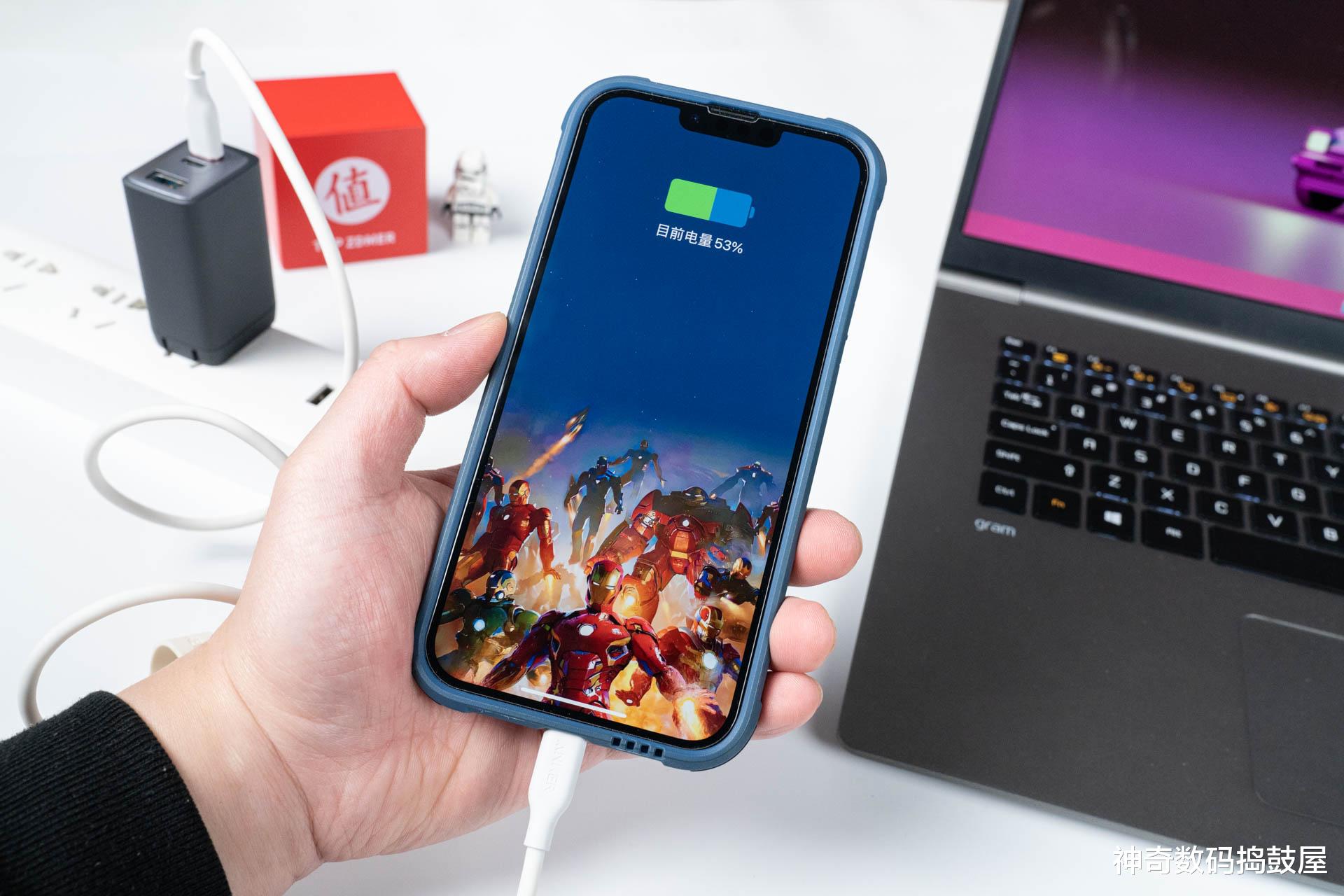 立讯精密|给充电做减法，“一站式”充电体验：Anker 安克65W三口超能充