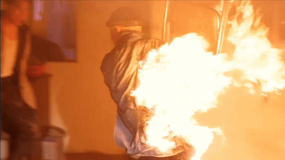 罗兰|火了30年的“娱乐圈第一恶女”,决定优雅地离开人世