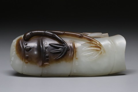 和田玉籽料|舊藏和田玉籽料“枣红皮 竹节佩”.