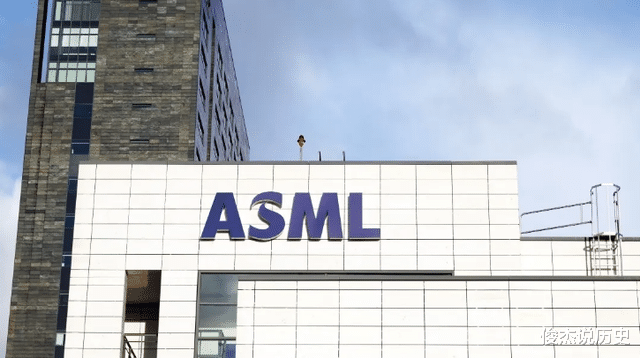 阿斯麦尔|坏消息一个接一个，ASML有点招架不住了