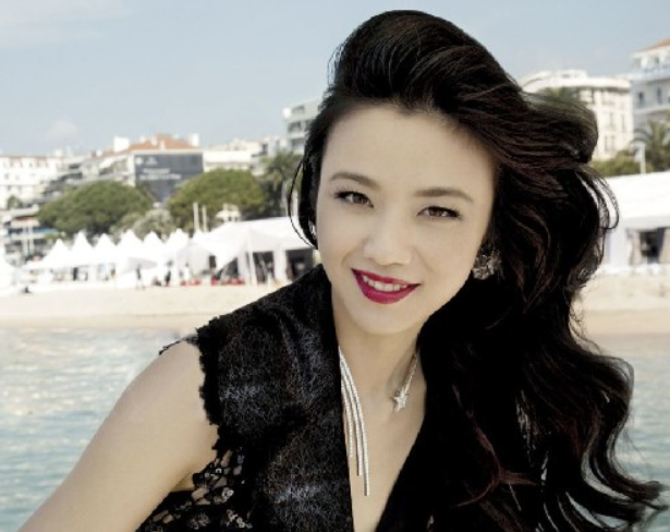 汤唯|帮男友送简历却被李安相中成女主，成名作太硬被封杀后男友也离开