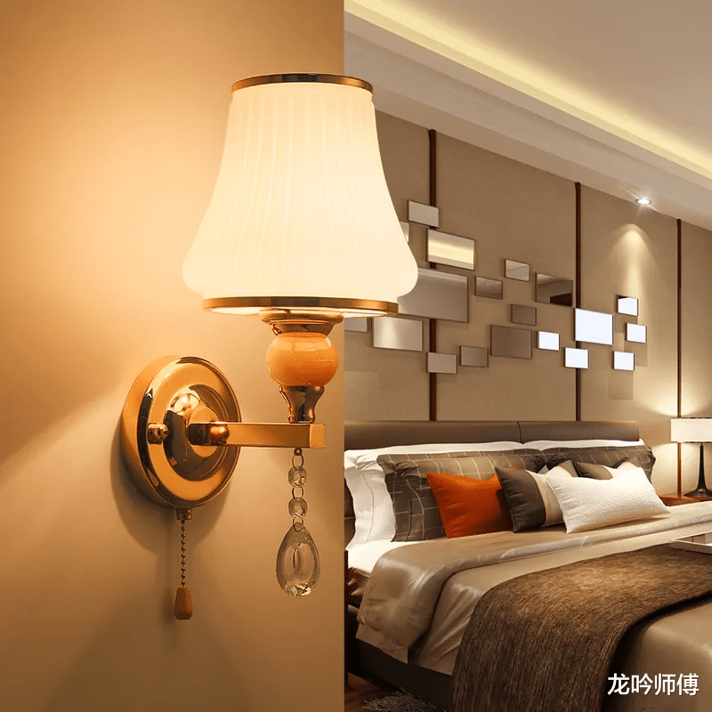 龙吟师傅讲解卧室灯饰是如何影响夫妻感情的