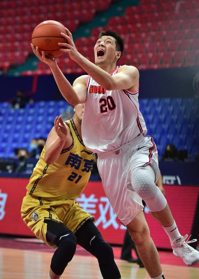 翟晓川|广东输掉了除深圳外所有前八的球队！季后赛他们靠什么重回巅峰？