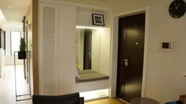 装修时玄关鞋柜怎么做？15个玄关鞋柜设计建议，是我见过最实用的！