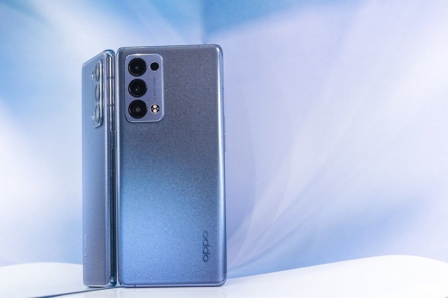 英特尔|开年“机”荒？OPPO Reno这款超大杯很值，处理器是骁龙870